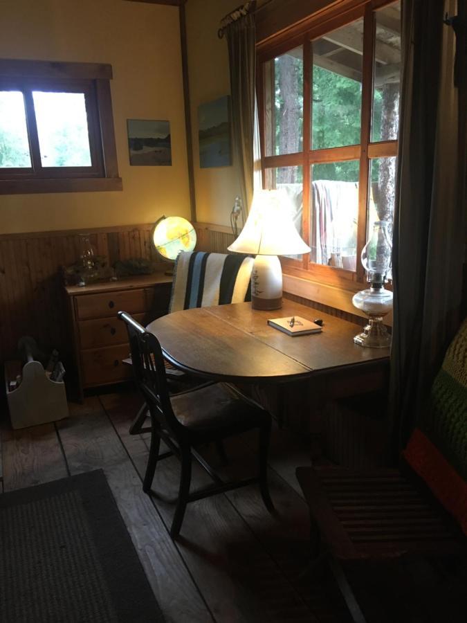 Вилла Maple Heart Ranch Shawnigan Lake Экстерьер фото